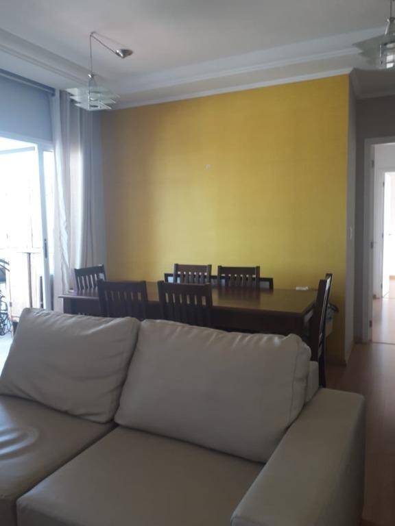 Apartamento à venda com 3 quartos, 98m² - Foto 2