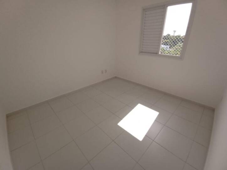 Apartamento à venda com 3 quartos, 73m² - Foto 3