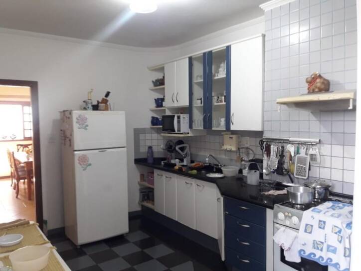 Casa à venda com 3 quartos, 200m² - Foto 7