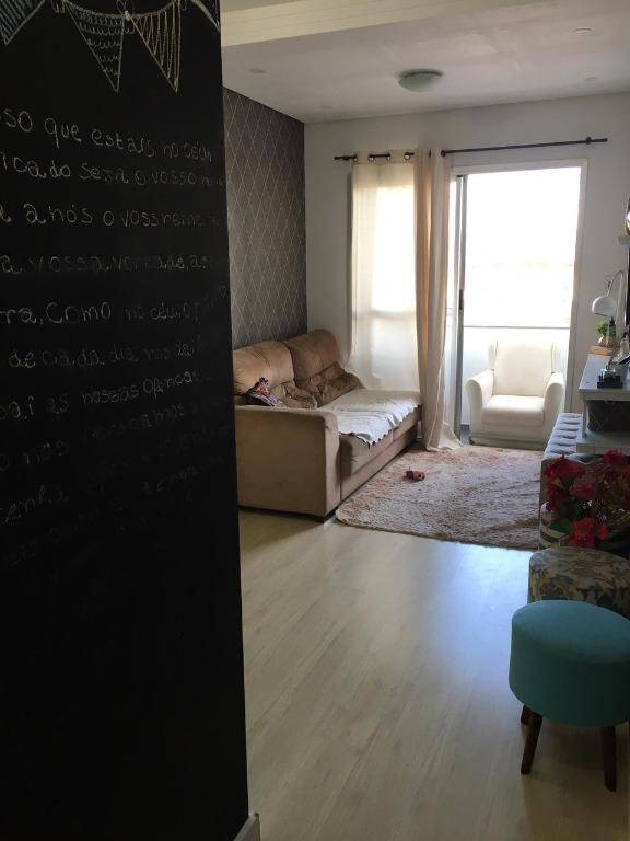 Apartamento à venda com 2 quartos, 64m² - Foto 1