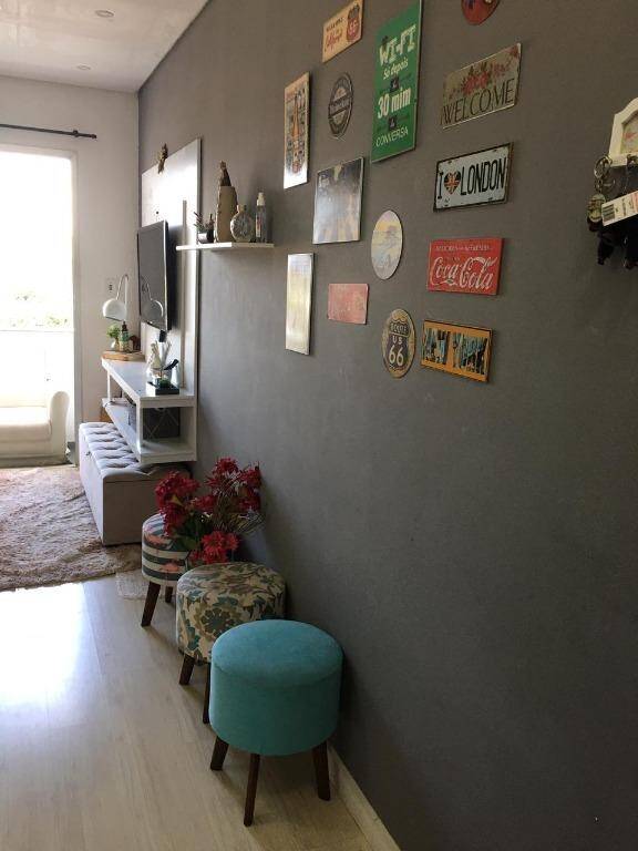 Apartamento à venda com 2 quartos, 64m² - Foto 3