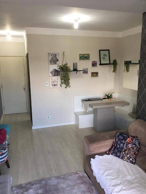 Apartamento à venda com 2 quartos, 64m² - Foto 4