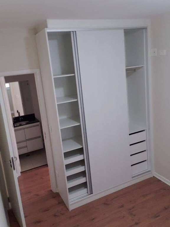 Apartamento à venda com 2 quartos, 63m² - Foto 7