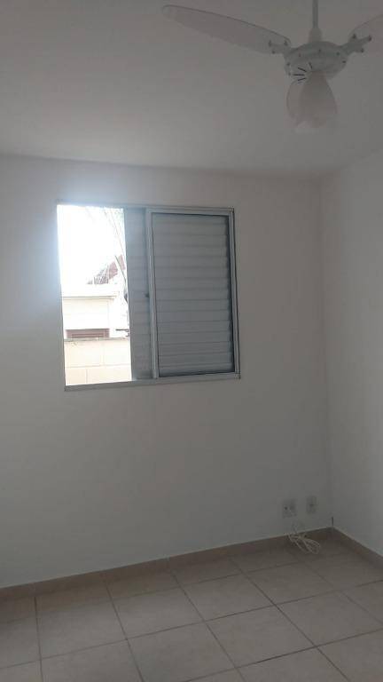 Apartamento para alugar com 2 quartos, 57m² - Foto 11