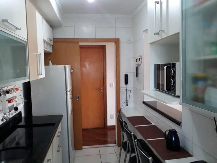 Apartamento à venda com 4 quartos, 111m² - Foto 7