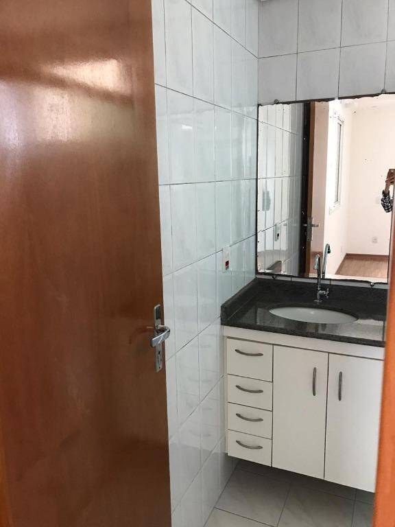 Apartamento à venda com 3 quartos, 76m² - Foto 6