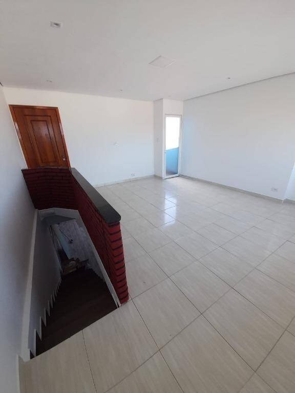 Sobrado à venda com 3 quartos, 200m² - Foto 1