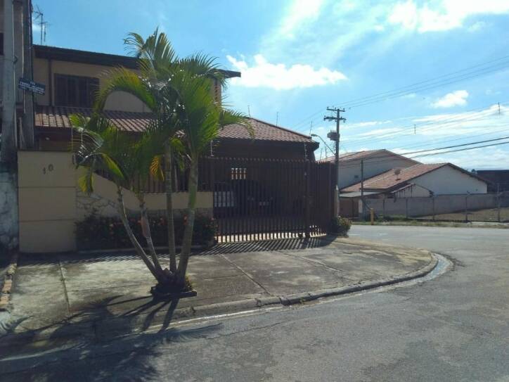 Sobrado à venda com 4 quartos, 237m² - Foto 2