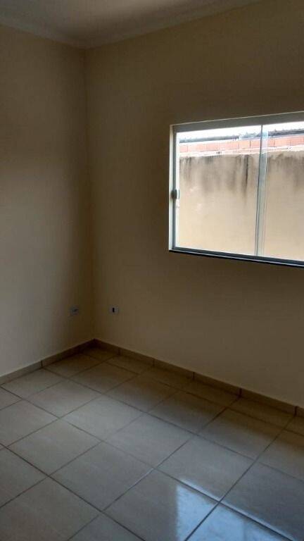 Casa à venda com 2 quartos, 68m² - Foto 11