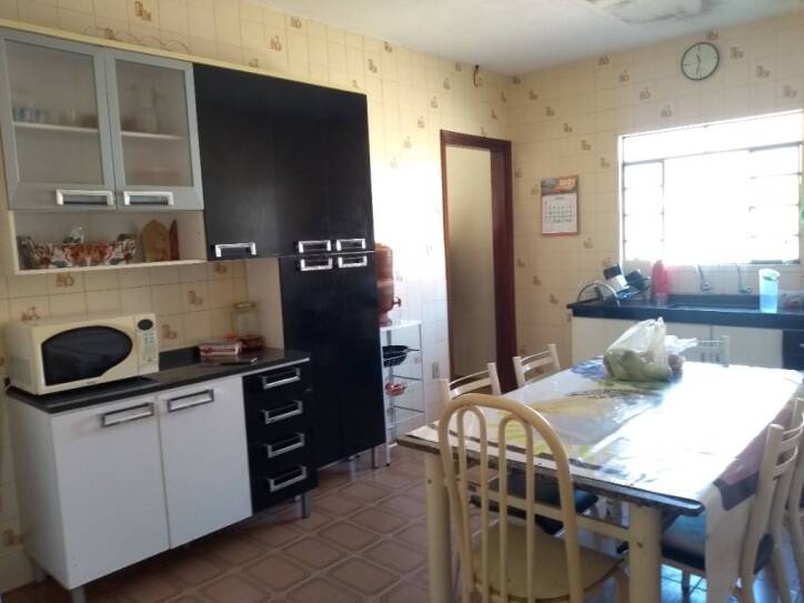 Casa, 3 quartos, 200 m² - Foto 1