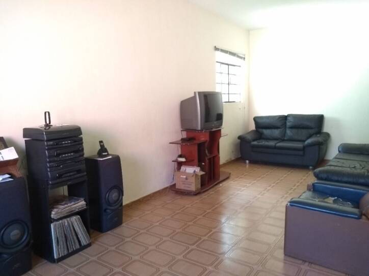 Casa à venda com 3 quartos, 200m² - Foto 17