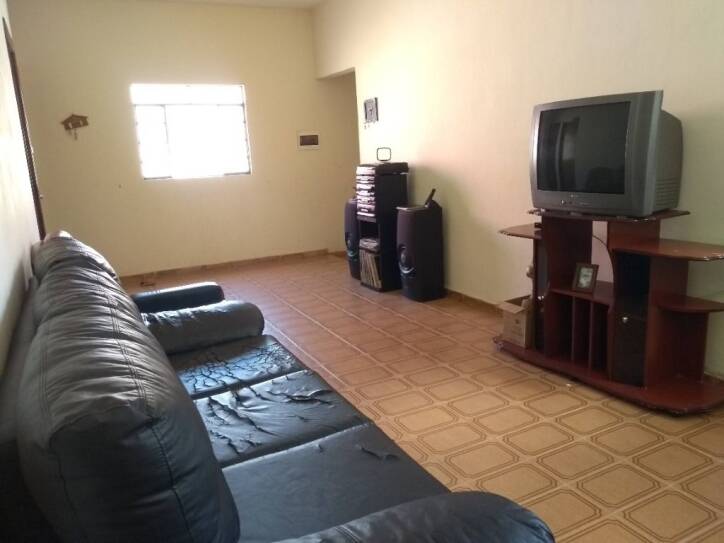 Casa à venda com 3 quartos, 200m² - Foto 18