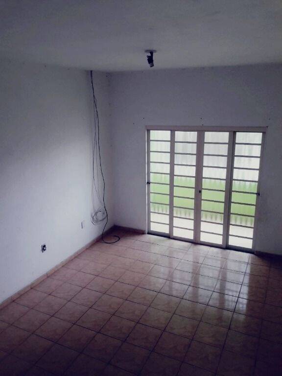 Sobrado à venda com 3 quartos, 158m² - Foto 3