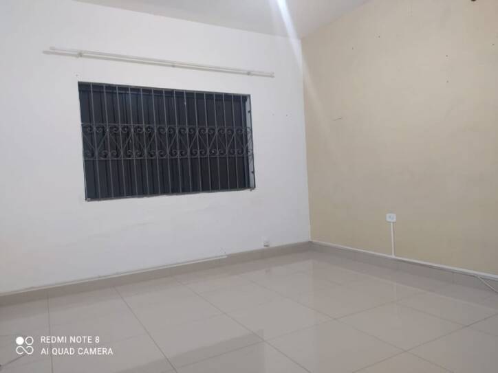 Casa à venda com 4 quartos, 200m² - Foto 2