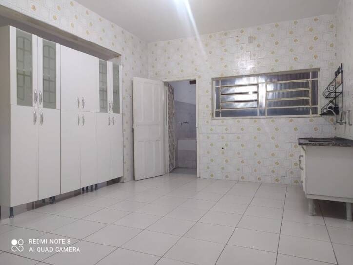 Casa à venda com 4 quartos, 200m² - Foto 7