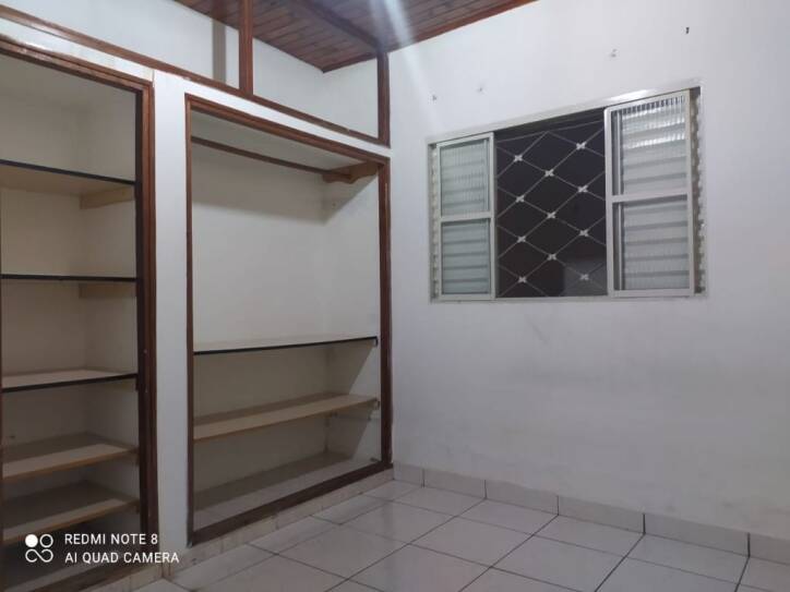 Casa à venda com 4 quartos, 200m² - Foto 19