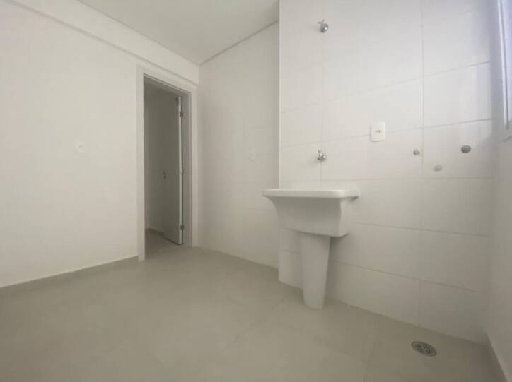 Apartamento à venda com 3 quartos, 142m² - Foto 6