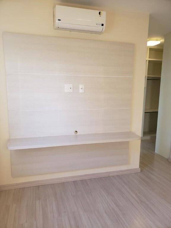 Apartamento à venda com 3 quartos, 176m² - Foto 11