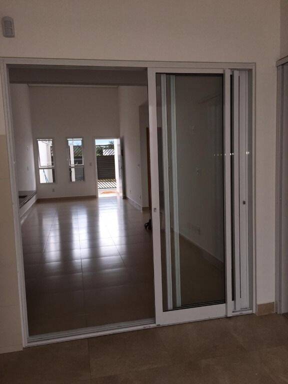 Casa à venda com 3 quartos, 100m² - Foto 5