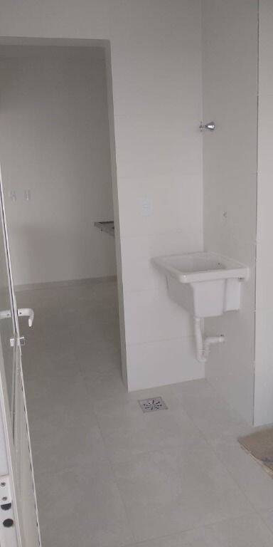 Apartamento à venda com 2 quartos, 75m² - Foto 7