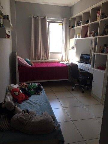 Apartamento à venda com 2 quartos, 68m² - Foto 11