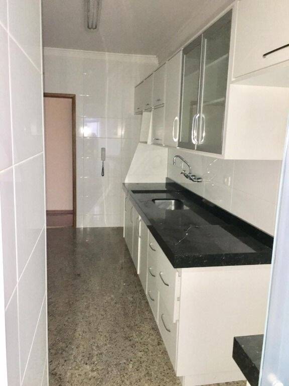 Apartamento à venda com 3 quartos, 127m² - Foto 6