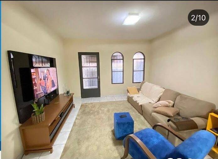 Casa à venda com 3 quartos, 167m² - Foto 1