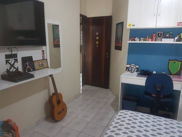 Casa à venda com 2 quartos, 170m² - Foto 9