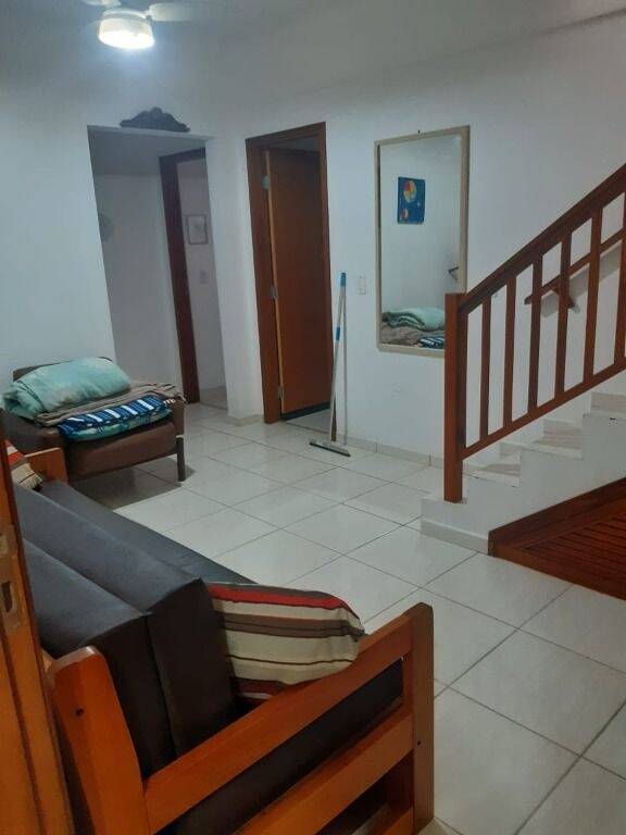 Apartamento à venda com 3 quartos, 137m² - Foto 2