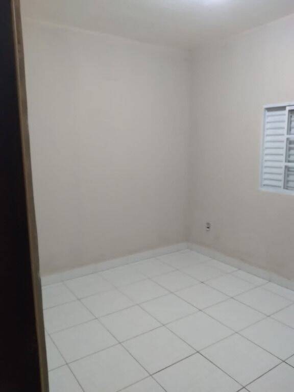 Casa à venda com 2 quartos, 120m² - Foto 12