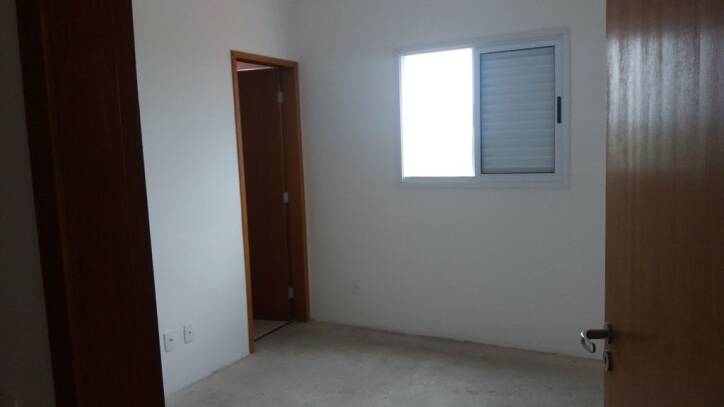 Apartamento à venda com 2 quartos, 70m² - Foto 6