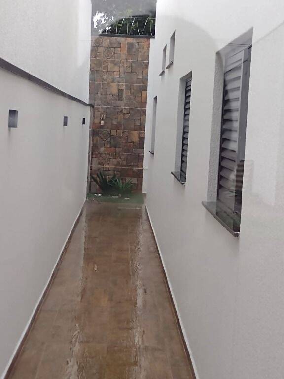 Casa à venda com 3 quartos, 175m² - Foto 4