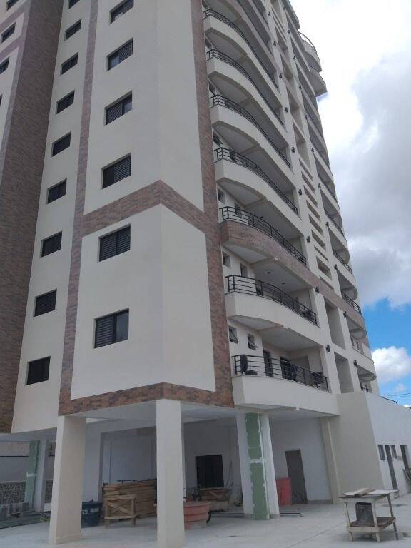 Apartamento à venda com 2 quartos, 74m² - Foto 2