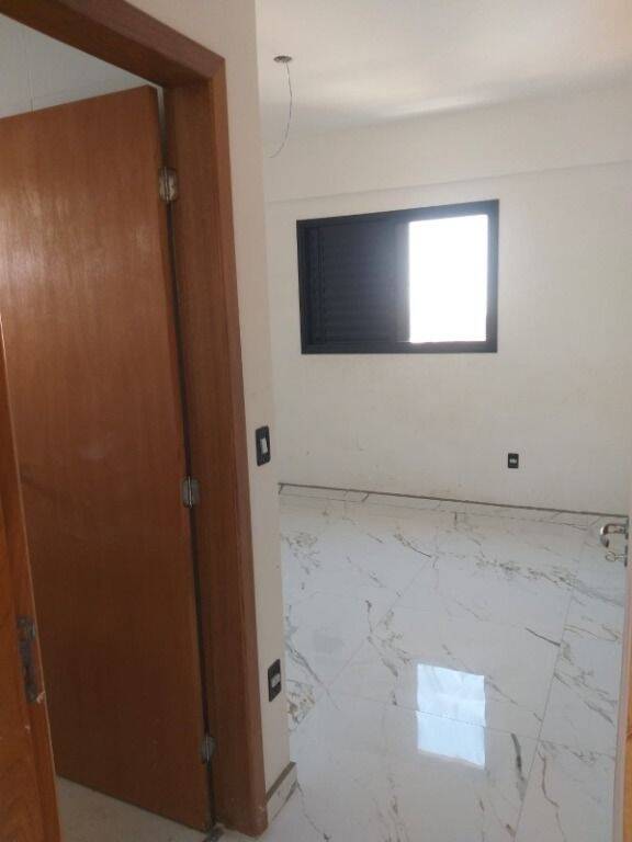 Apartamento à venda com 2 quartos, 74m² - Foto 11