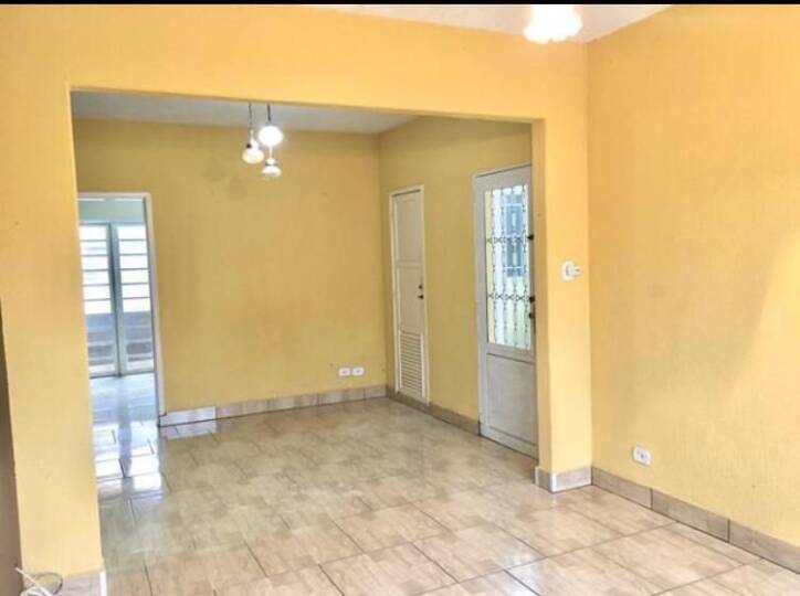 Casa à venda com 4 quartos, 210m² - Foto 4