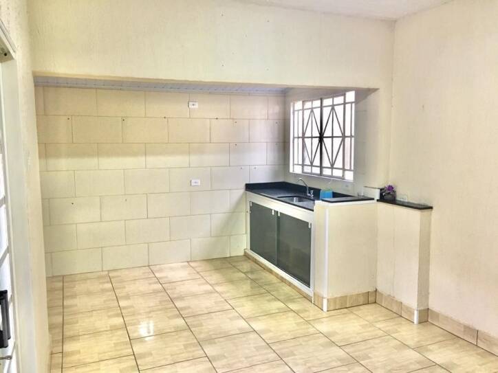 Casa à venda com 4 quartos, 210m² - Foto 5