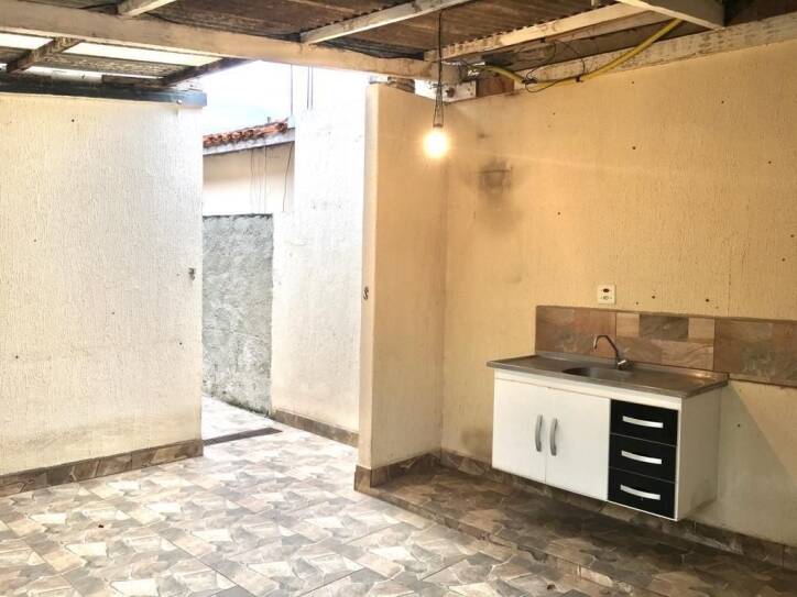 Casa à venda com 4 quartos, 210m² - Foto 10