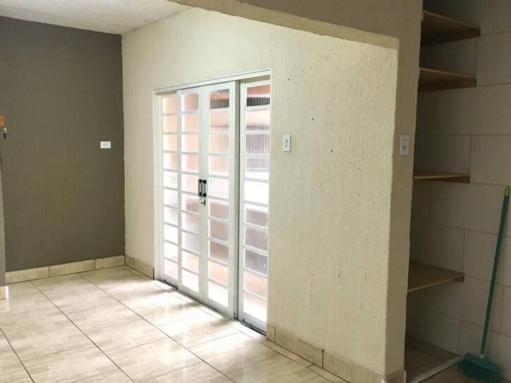 Casa à venda com 4 quartos, 210m² - Foto 14