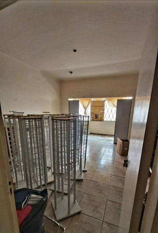 Loja-Salão para alugar, 258m² - Foto 1