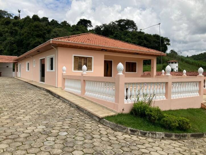 Fazenda à venda com 4 quartos, 968000m² - Foto 2