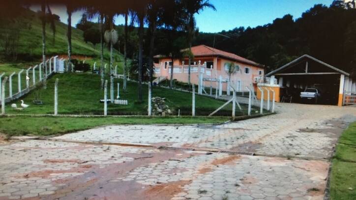 Fazenda à venda com 4 quartos, 968000m² - Foto 8