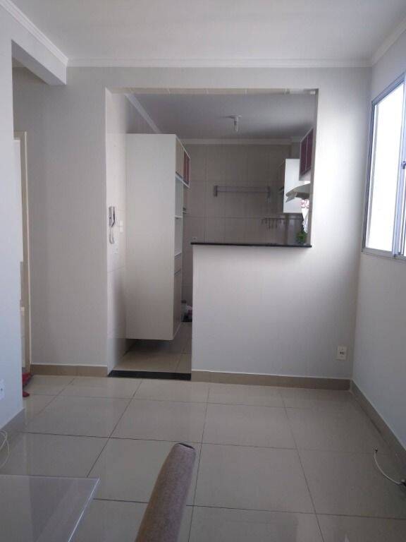 Apartamento à venda com 2 quartos, 47m² - Foto 3