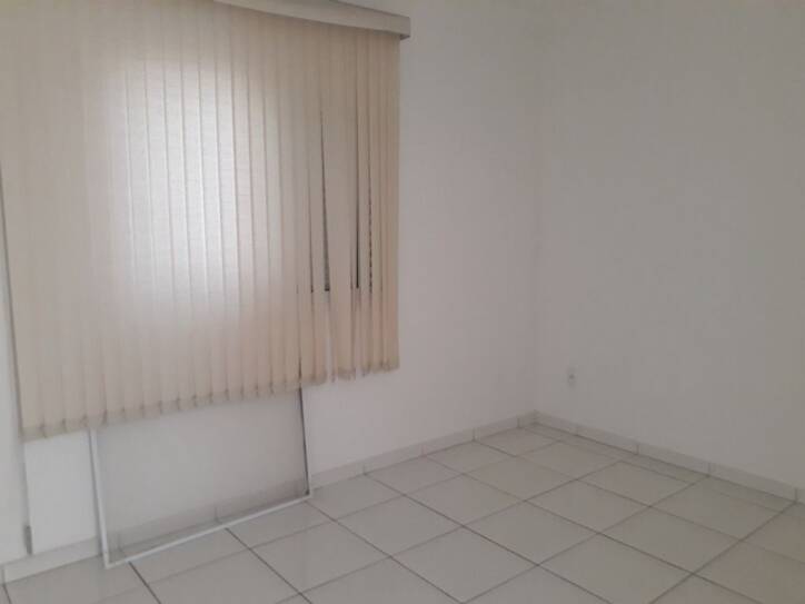 Apartamento à venda com 2 quartos, 70m² - Foto 2