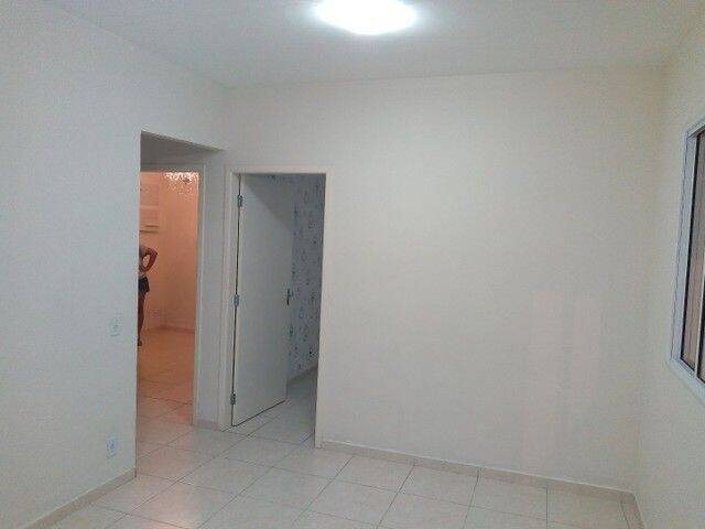 Apartamento à venda com 2 quartos, 53m² - Foto 2