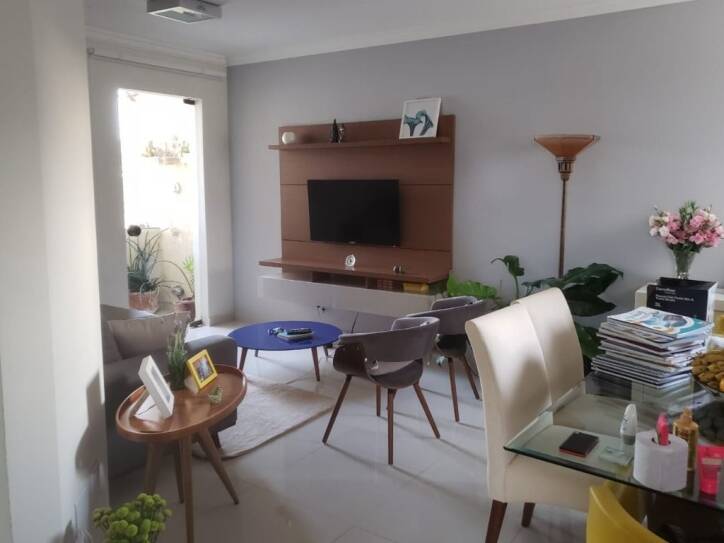 Apartamento à venda com 2 quartos, 73m² - Foto 1