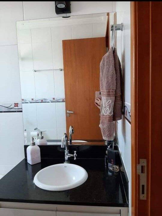 Apartamento à venda com 2 quartos, 75m² - Foto 13