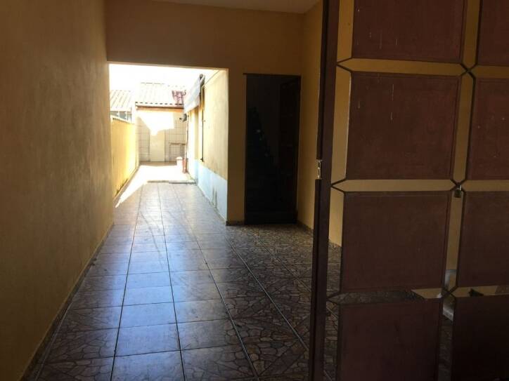 Casa à venda com 3 quartos, 275m² - Foto 2