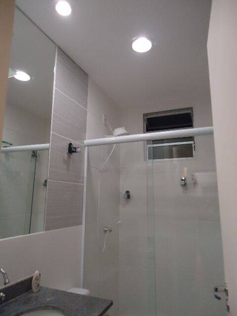 Apartamento à venda com 2 quartos, 65m² - Foto 2