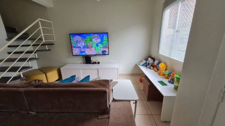 Sobrado à venda com 3 quartos, 110m² - Foto 1