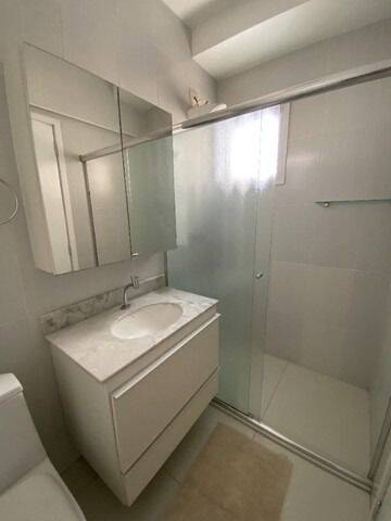 Apartamento à venda e aluguel com 2 quartos, 75m² - Foto 11